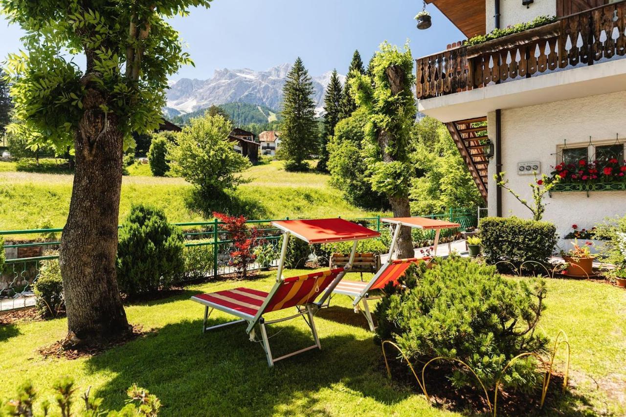 Hotel Pontechiesa Cortina d'Ampezzo Exterior photo