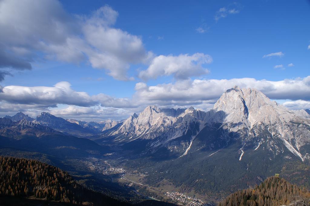 Hotel Pontechiesa Cortina d'Ampezzo Exterior photo